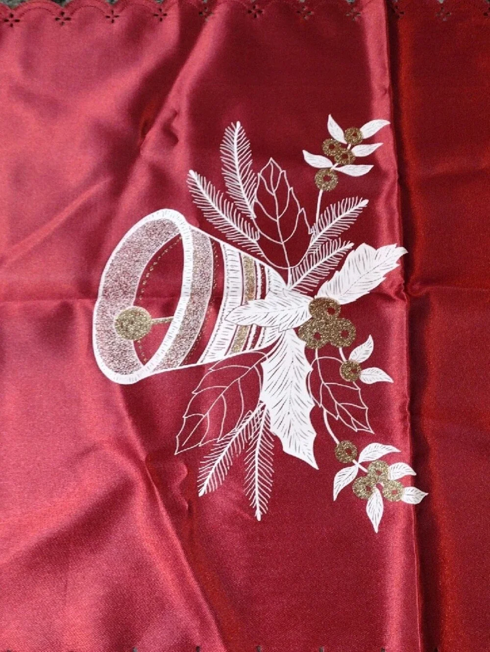 Red Embroidered Christmas Red Holiday Table Runner 38